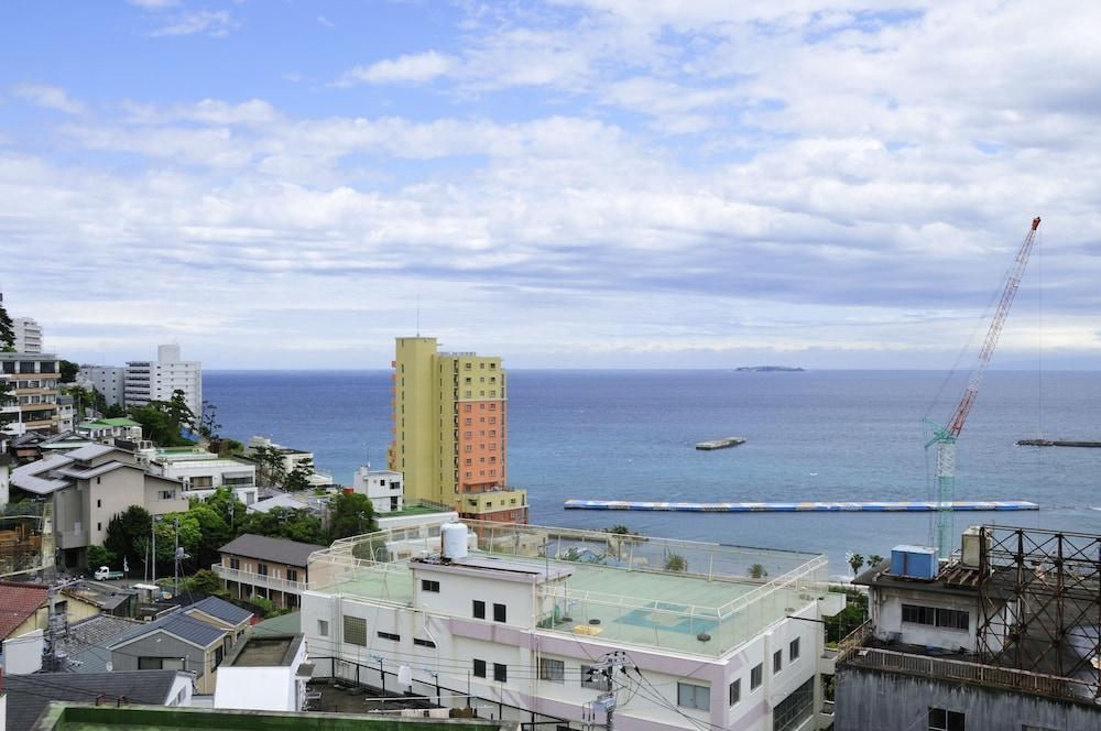 ファンシービジネスホテル 熱海市 エクステリア 写真