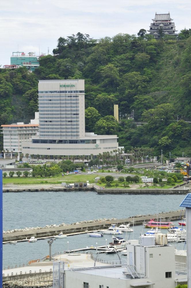 ファンシービジネスホテル 熱海市 エクステリア 写真